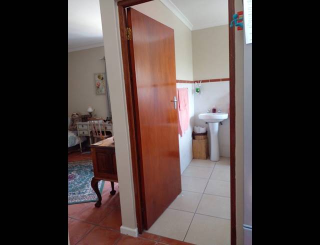 0.5 BEDROOM APARTMENT TO LET IN LA COLLINE